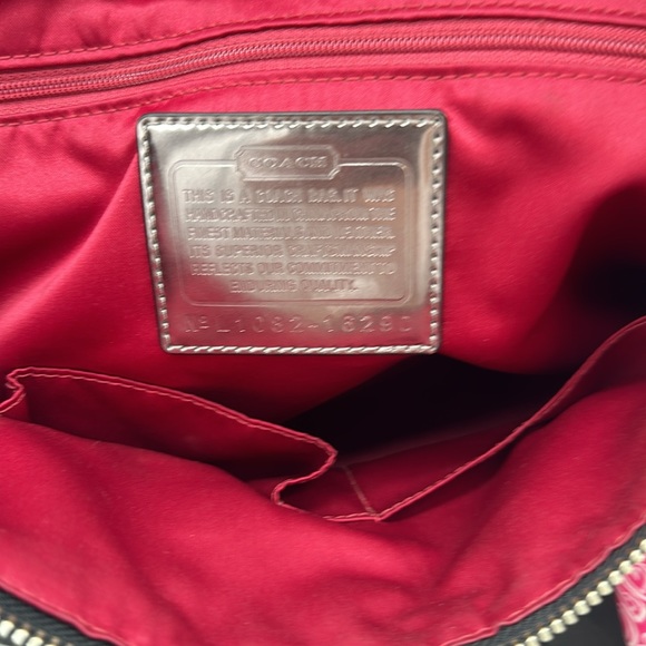 Coach Poppy Zip Tote - Picture 3 of 8